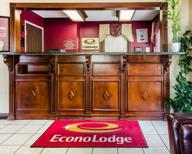 Econo Lodge Russellville Exteriör bild