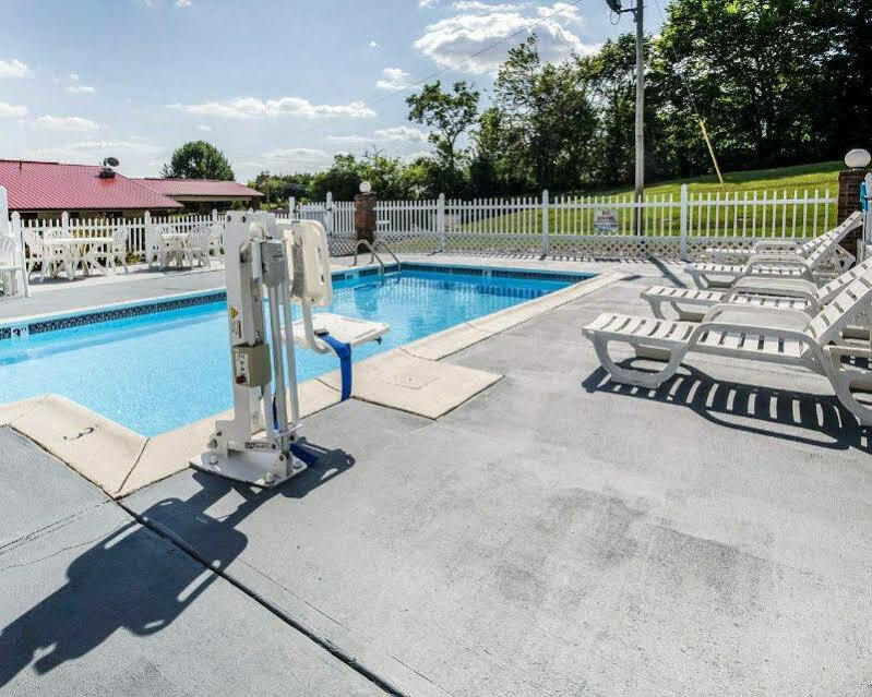 Econo Lodge Russellville Exteriör bild